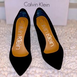 Calvin Klein gayle stretch shoes heel pump